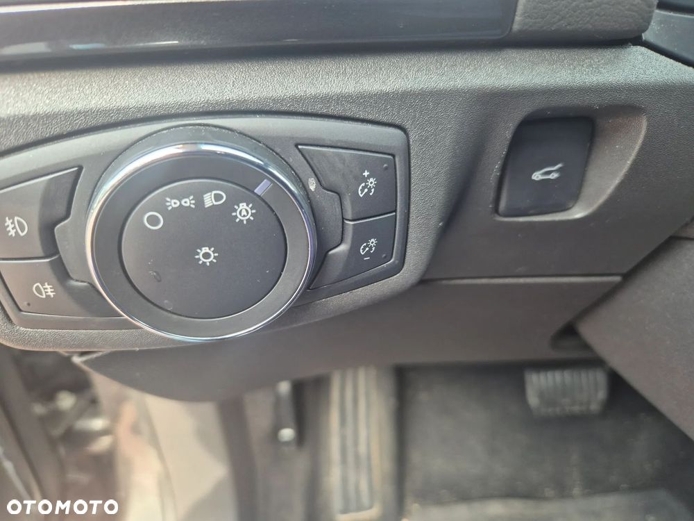 Ford Mondeo 2.0 EcoBlue Titanium - 14