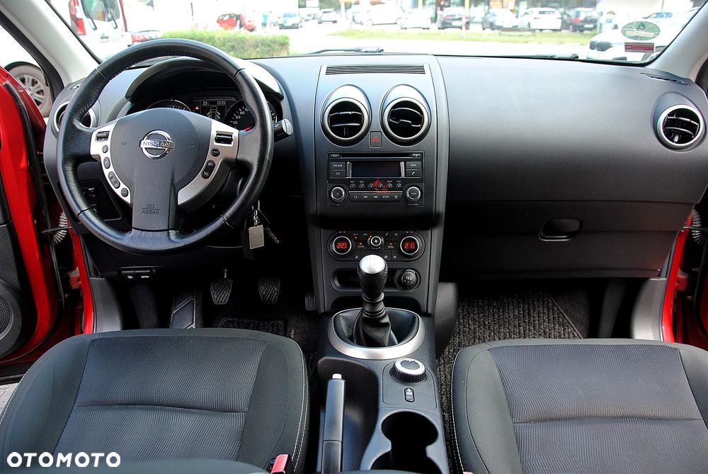 Nissan Qashqai - 11