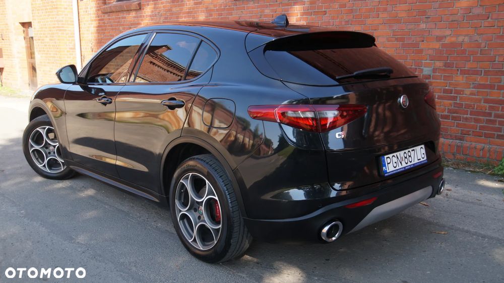 Alfa Romeo Stelvio 2.2 JTDM Executive Q4 - 4