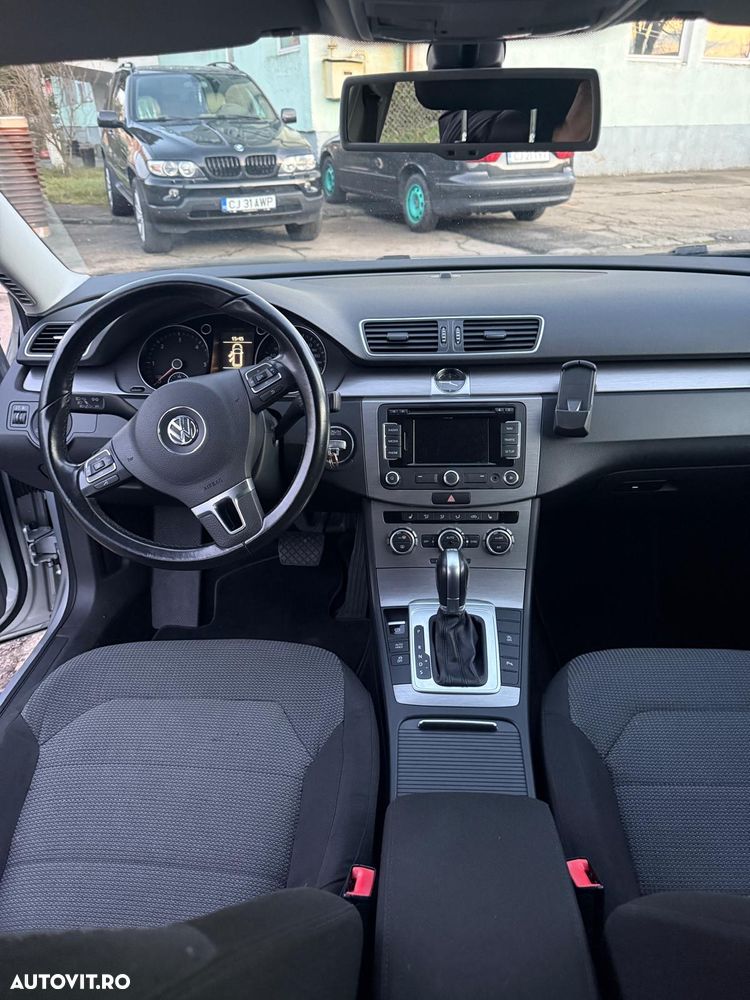 Volkswagen Passat Variant 2.0 Blue TDI DSG SCR Comfortline - 8