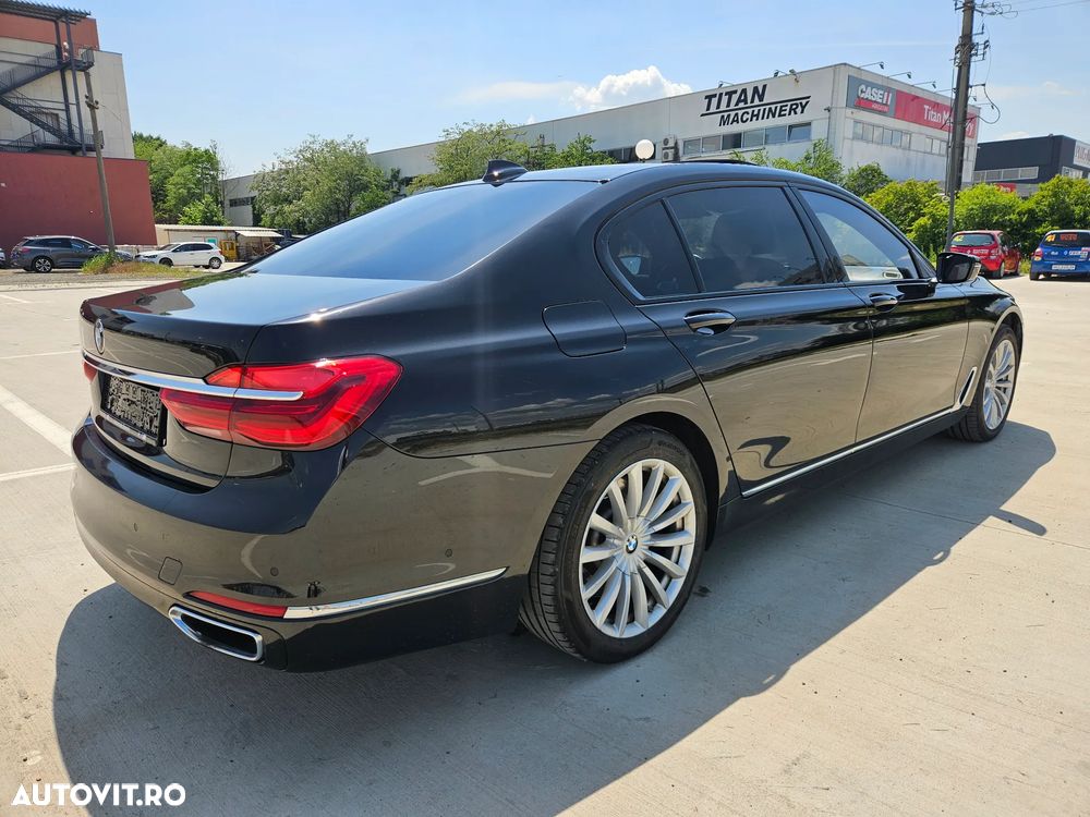 BMW Seria 7 740Li xDrive - 9