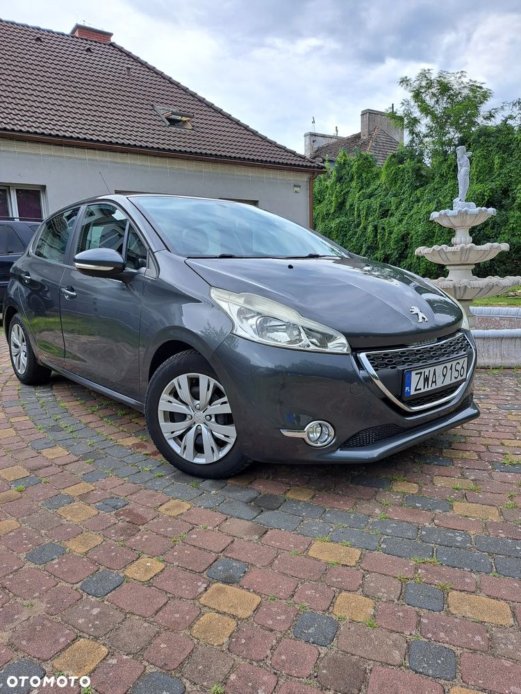 Peugeot 208 1.4 VTi Allure - 4
