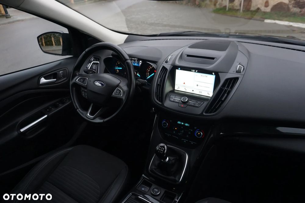 Ford Kuga 2.0 TDCi 2x4 Titanium - 15