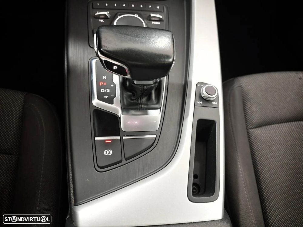 Audi A4 Avant 2.0 TDI Advance S tronic - 14