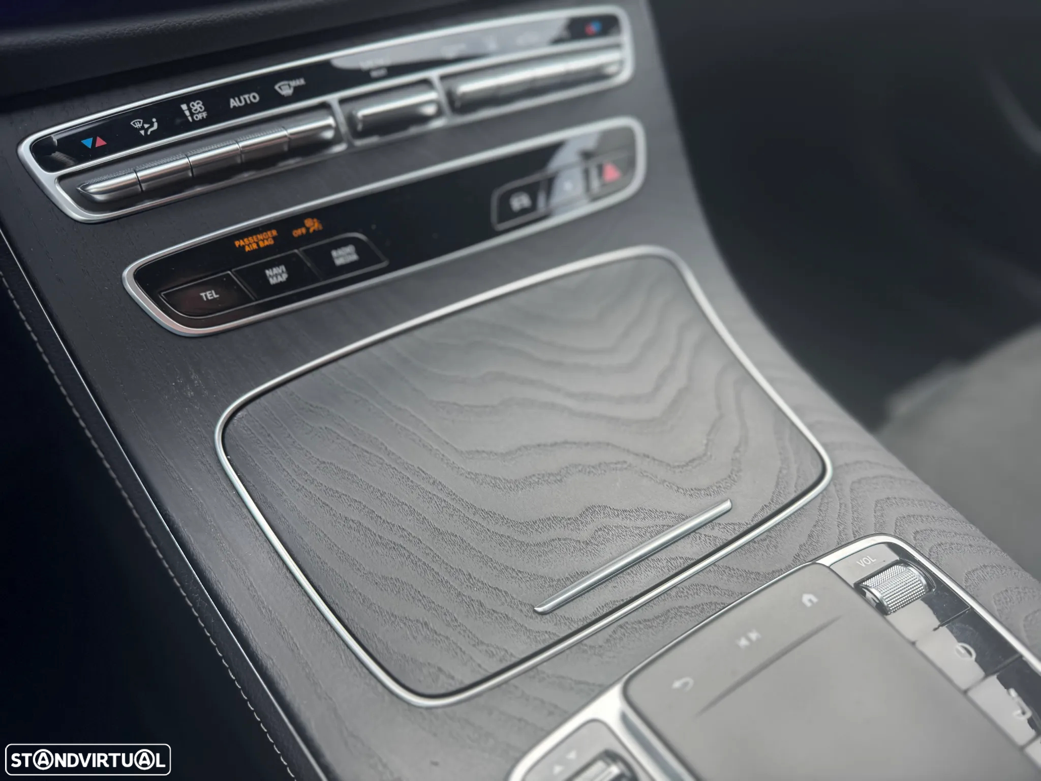 Mercedes-Benz E 300 de AMG Line - 35