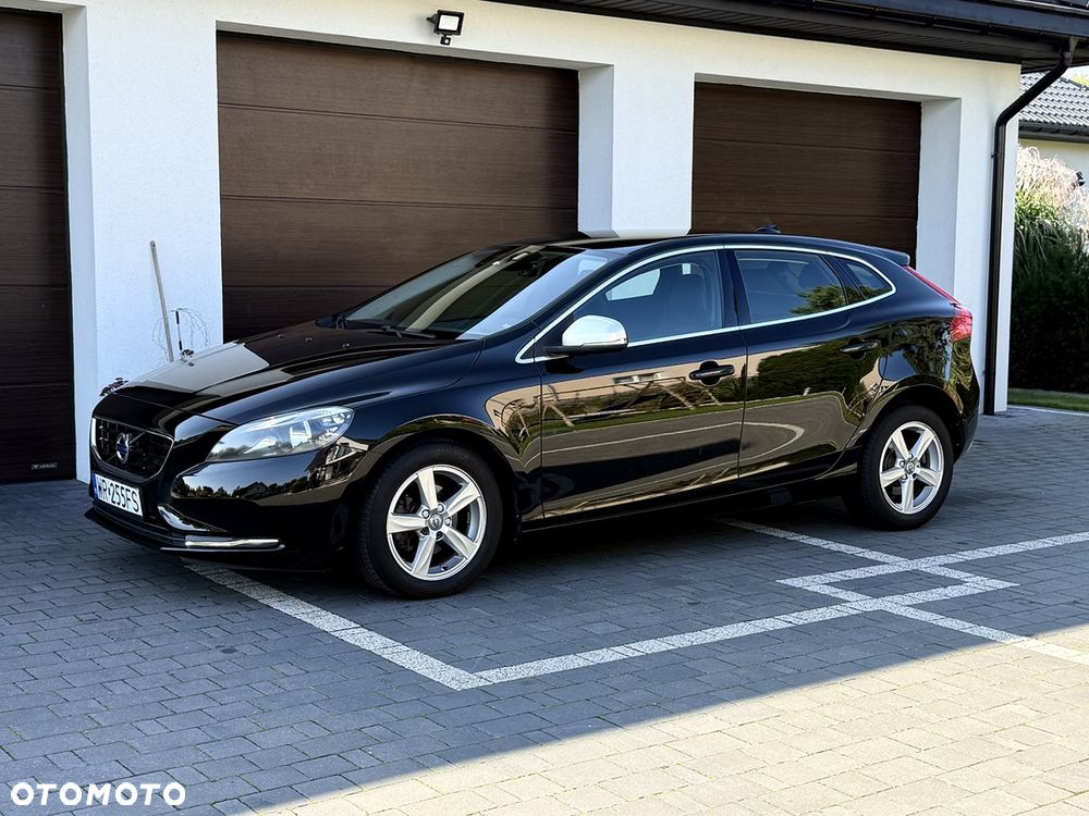 Volvo V40 D2 Momentum - 2