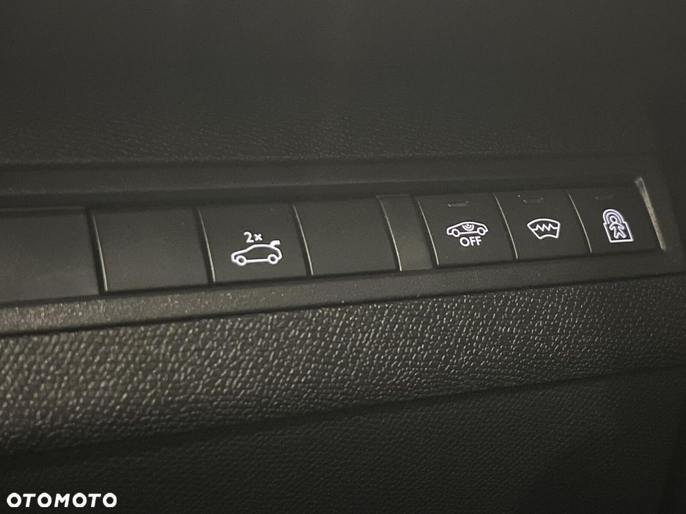 Peugeot 5008 1.6 PureTech Allure S&S EAT8 - 19