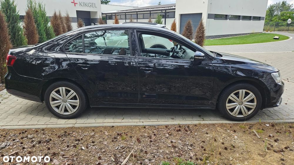 Volkswagen Jetta 2.0 TDI DPF BMT Comfortline - 3