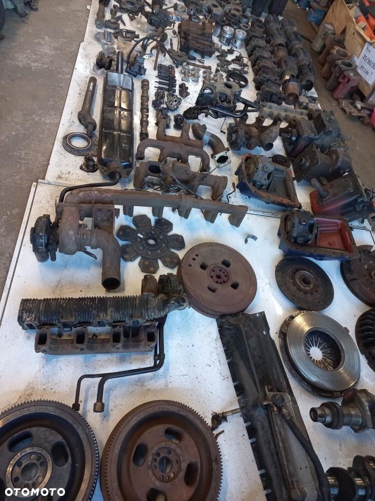 Części do silnika SAME,LAMBORGHINI,HURLIMAN 1000.6ATI 1000.6WTI.1000,6P 1000.3A 3,4,5,6 CYLINDRÓW 07511100,70720.4, 048.11100, 985P, 0471110.0,045.0065.6, 711100,065.1410.0, 75325.0, GŁOWICA,WTRYSK,BLOK,WAŁ,TŁOK,TULEJA,WOM,KOLEKTOR,CHŁODNICA,TURBO,OBUDOWA ROZRZĄDU,KOŁO,WAŁEK,POMPA,BALANSER,MISKA 53279706014, 532610150 KKK WISKOZA,ANTARES II,LASER,SILVER,EXPLORER,CORSARO,CENTAURO,TITAN,TAURUS,MERCURY,JAGUAR,TIGER,BUFFLO,DRAGO,RUBIN,IRON,LEOPARD,GALAXY,SOLAR.ASTER - 5