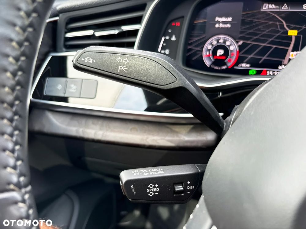Audi Q8 - 18