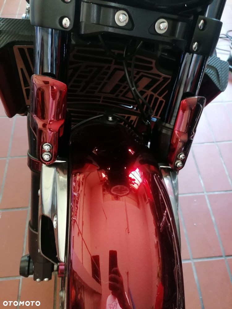 Yamaha V-MAX - 25