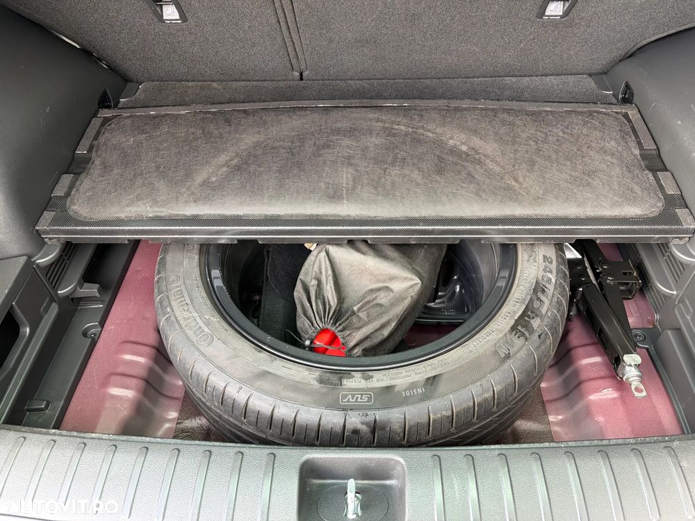 Hyundai Tucson 1.6 T-GDi 4WD 7DCT Luxury - 36