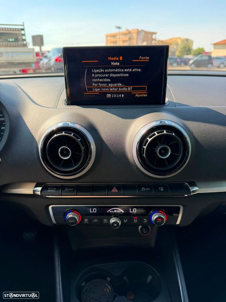 Audi A3 Sportback 2.0 TDI S-line - 25