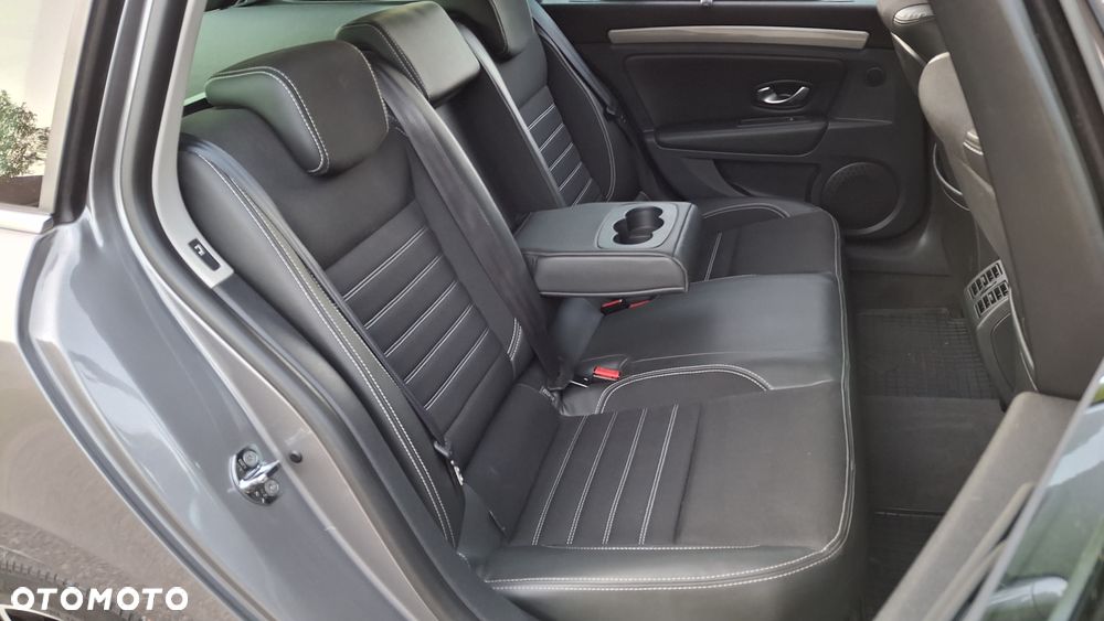 Renault Laguna dCi 150 FAP Start-Stop Bose Edition - 9