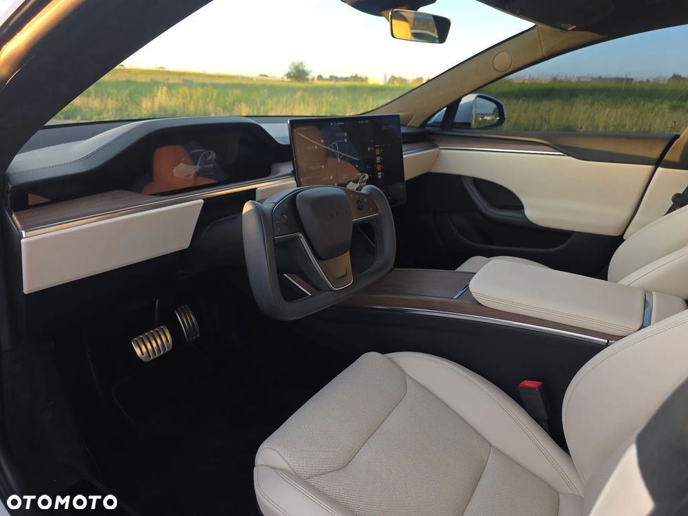 Tesla Model S Long Range - 12