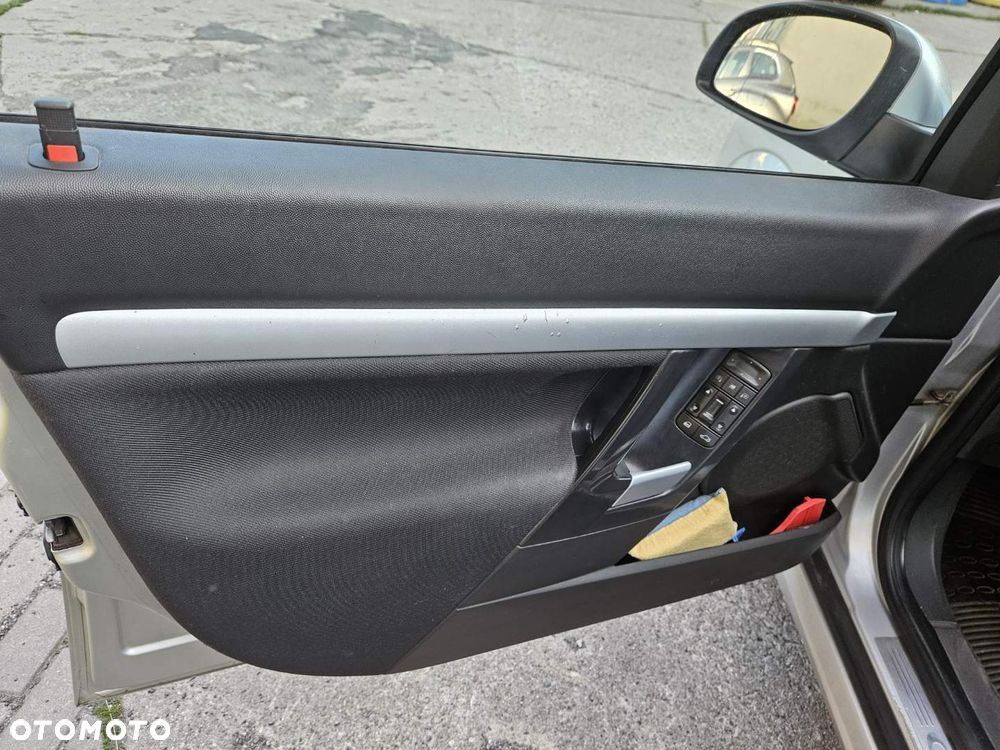 Opel Vectra 1.8 Club - 9