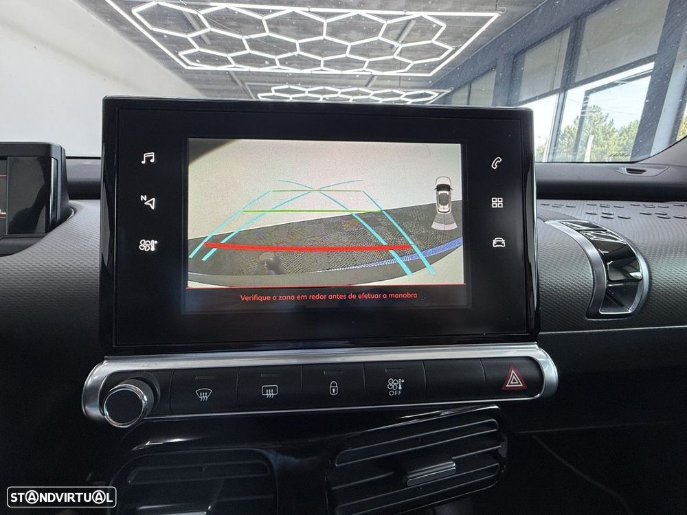 Citroën C4 Cactus 1.2 PureTech Shine Pack - 26