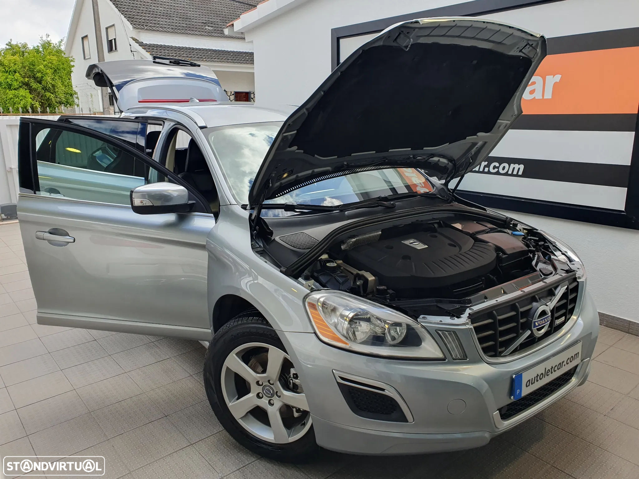 Volvo XC 60 2.0 D4 R-Design - 18