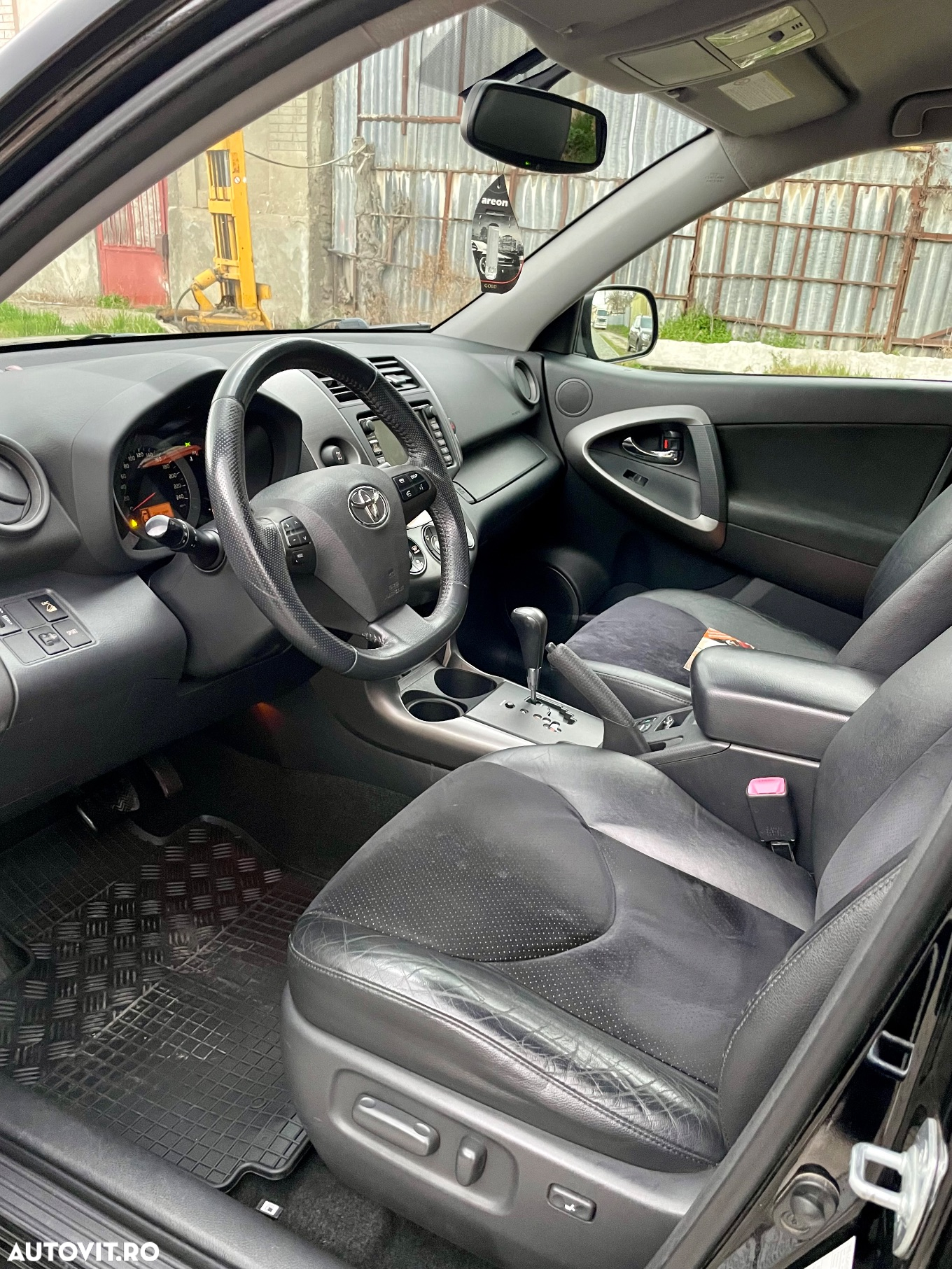 Toyota RAV4 2.2 D-4CAT 4WD Aut Executive - 9