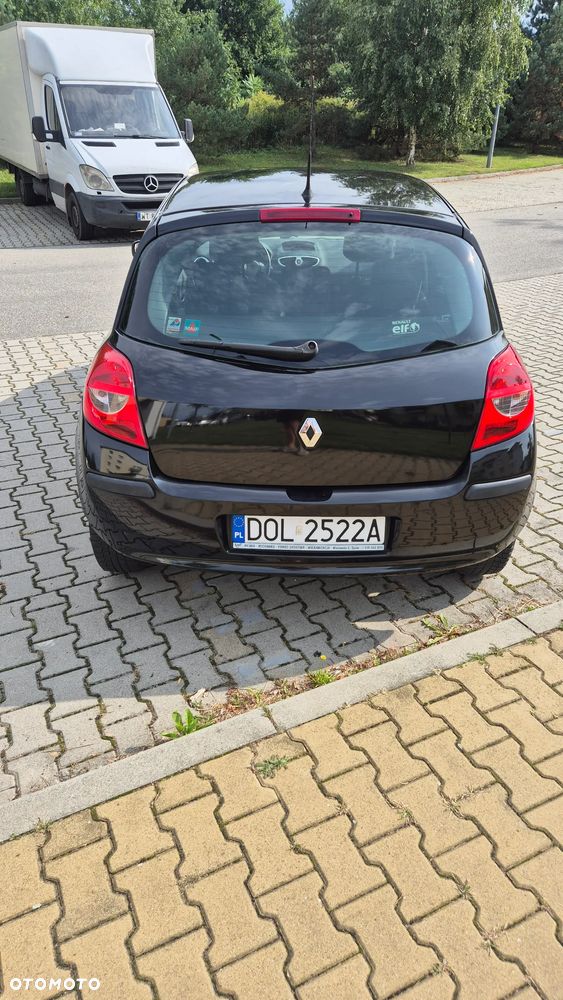 Renault Clio 1.2 TCE Authentique - 8