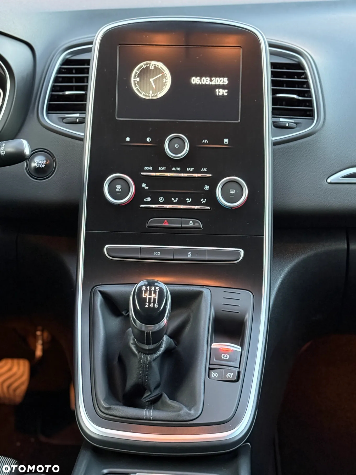 Renault Scenic 1.7 Blue dCi Zen - 29