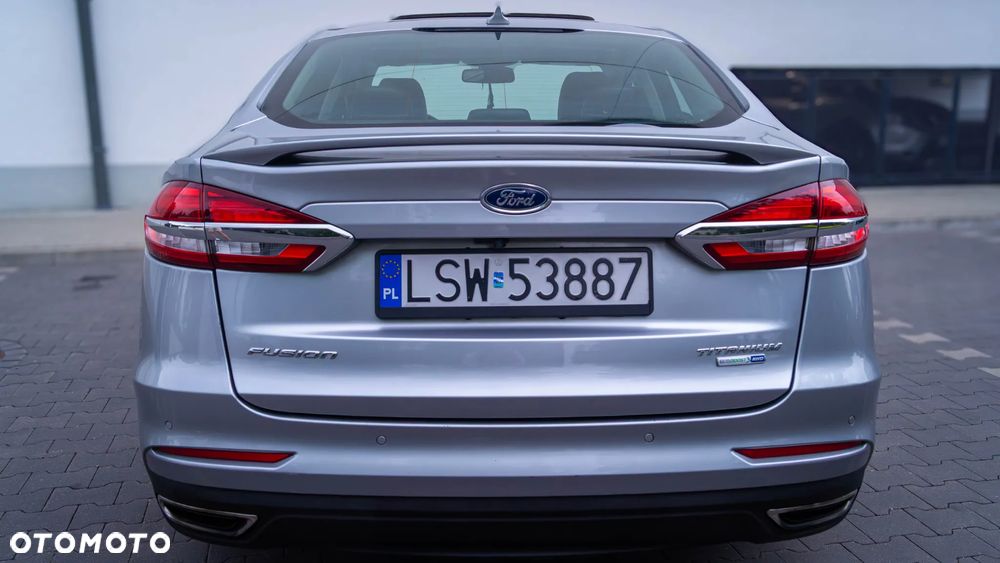 Ford Fusion - 10
