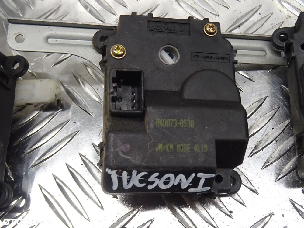 HYUNDAI TUCSON I 04-10 SILNICZEK NAGRZEWNICY H40073-0530 - 1