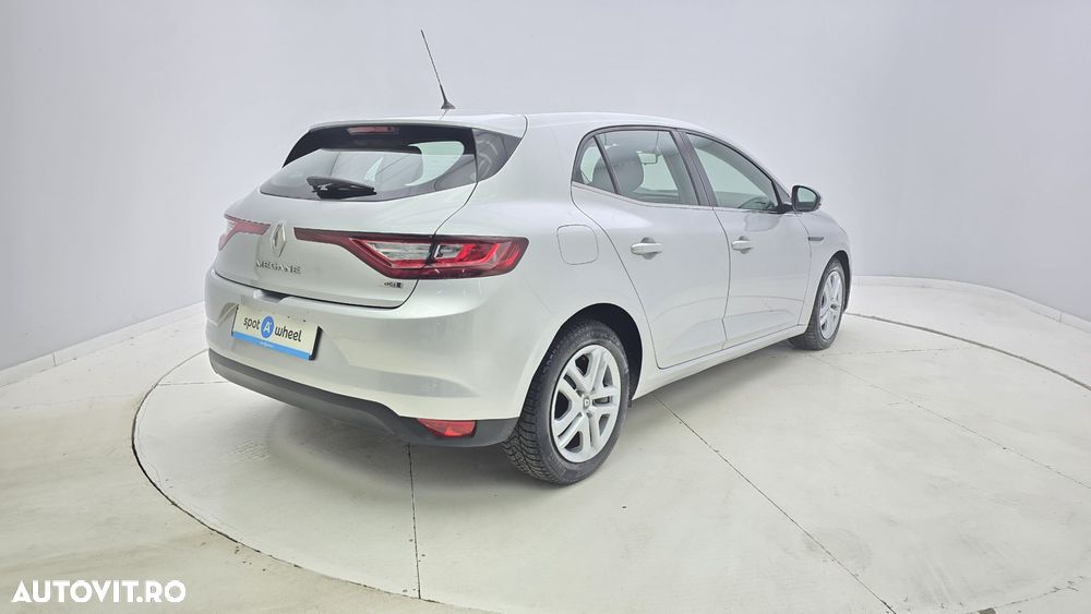 Renault Megane - 7