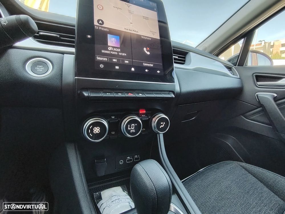 Renault Captur 1.6 E-Tech Full Hybrid Techno - 20