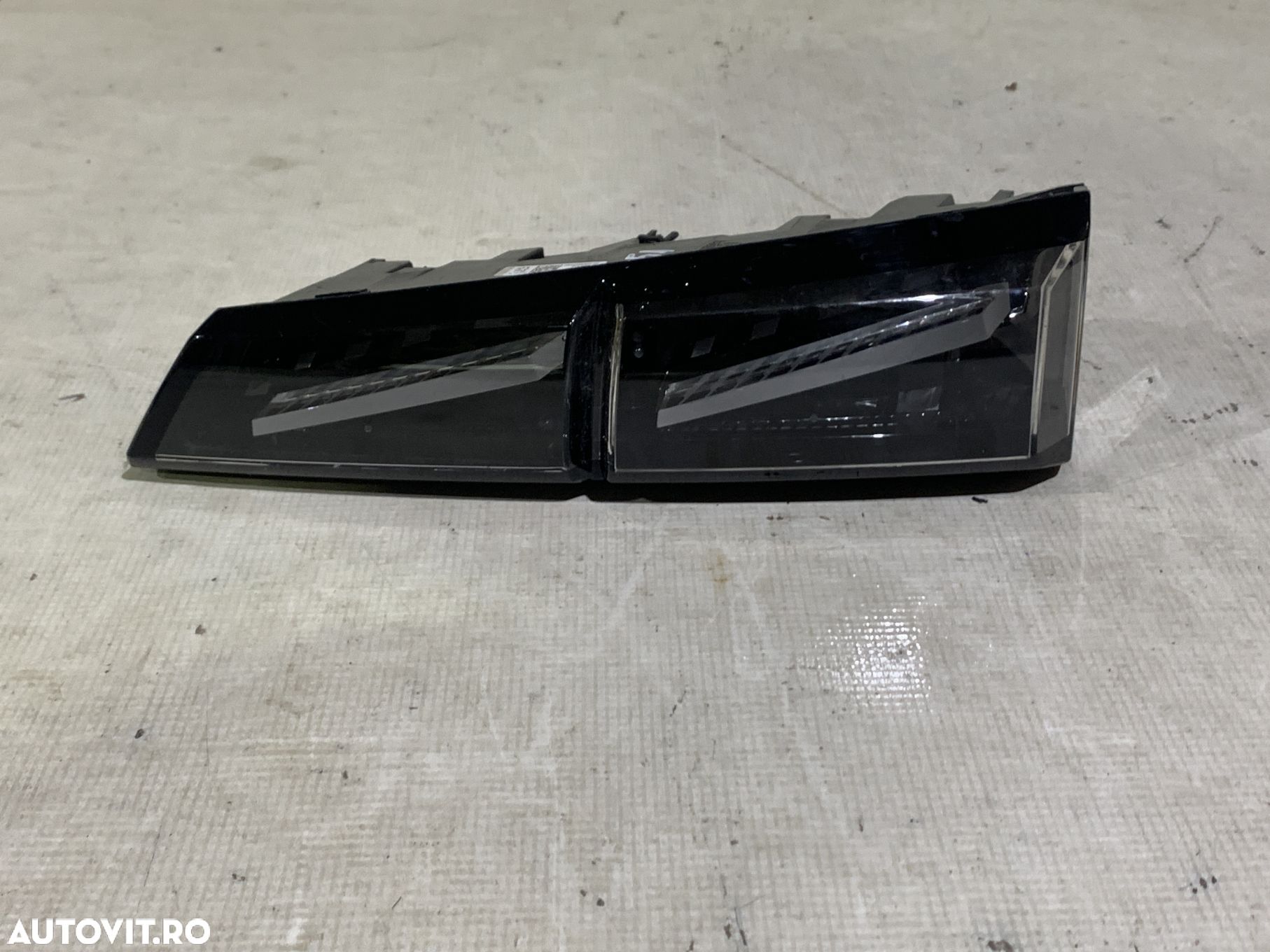 Stop dreapta spate pe hayon, Peugeot 308 GT, 2021, 2022, 2023, 2024, cod origine OE 9835300380. - 1