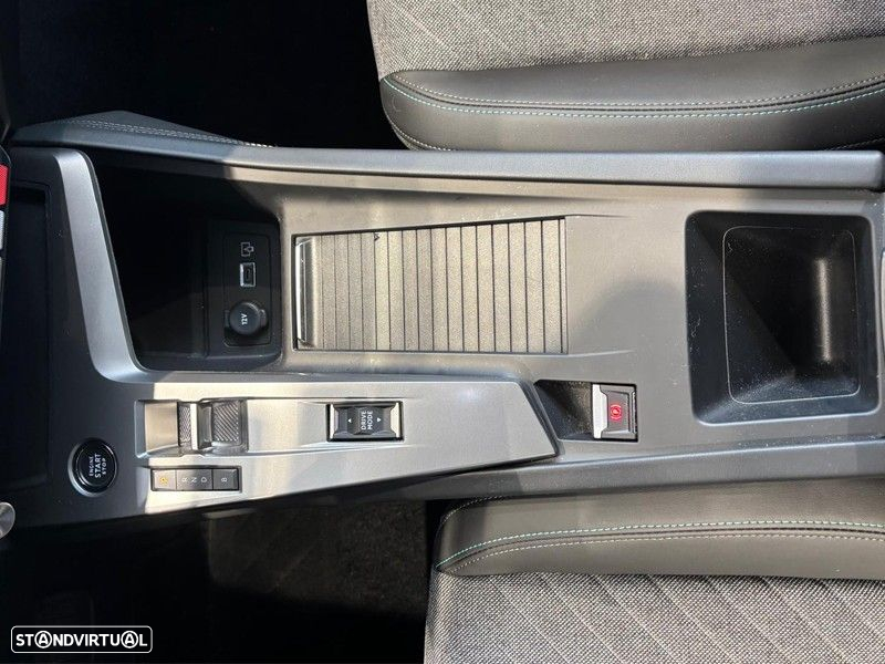 Peugeot 408 1.6 Hybrid Allure e-EAT8 - 14