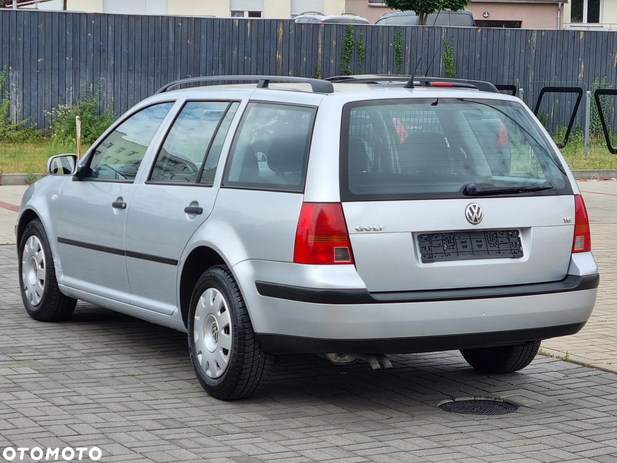 Volkswagen Golf IV 1.6 Basis - 5