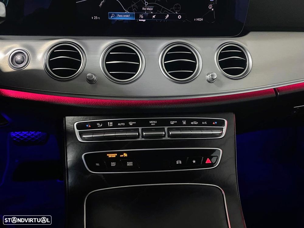 Mercedes-Benz E 300 de Exclusive Line 4Matic - 44
