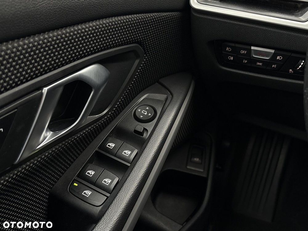 BMW Seria 3 318i Advantage - 14
