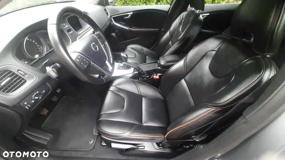 Volvo V40 Cross Country T3 - 26