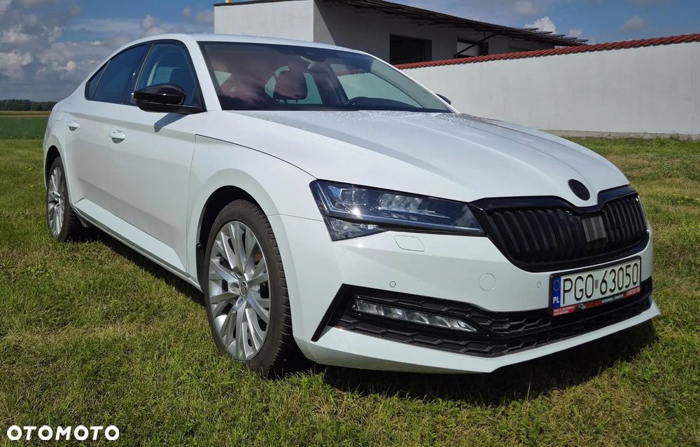 Skoda Superb 2022 photo 2