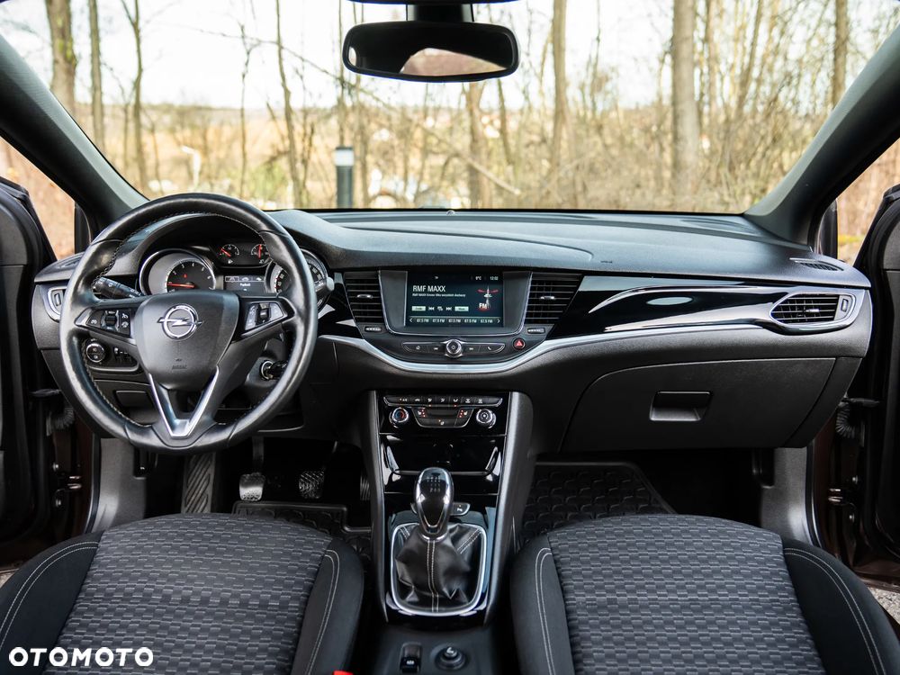 Opel Astra 1.4 Turbo Innovation - 33