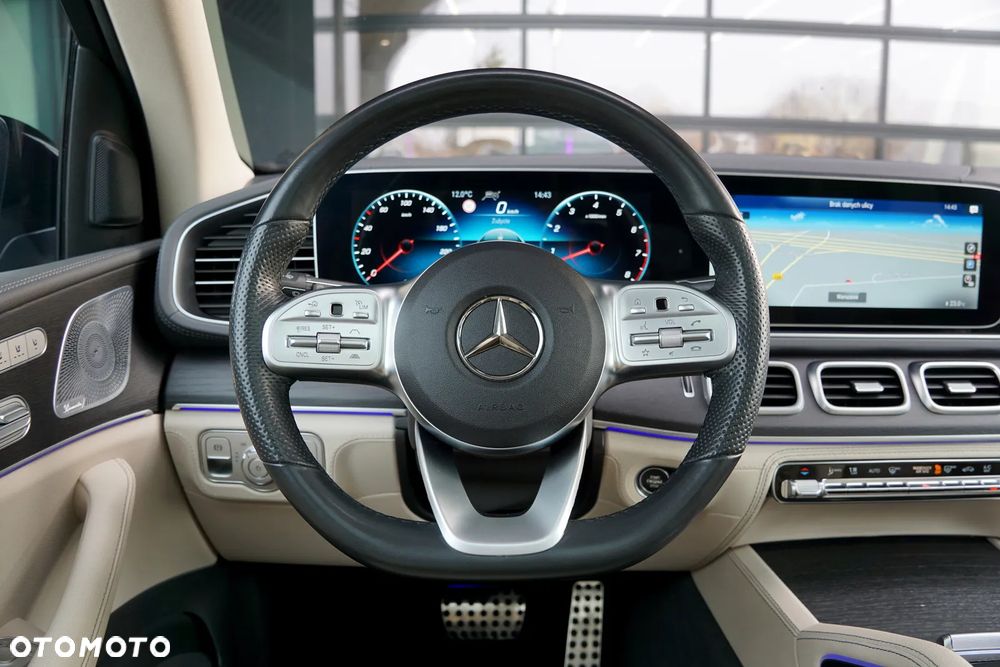 Mercedes-Benz GLS - 31