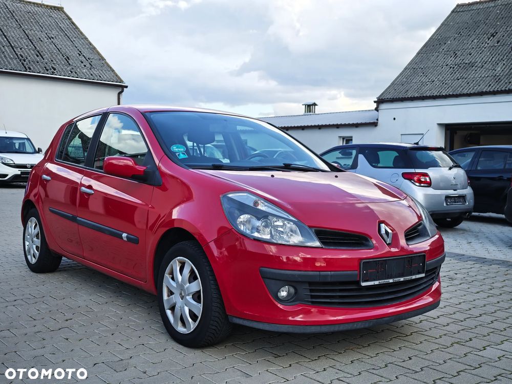 Renault Clio 1.6 16V Expression - 1