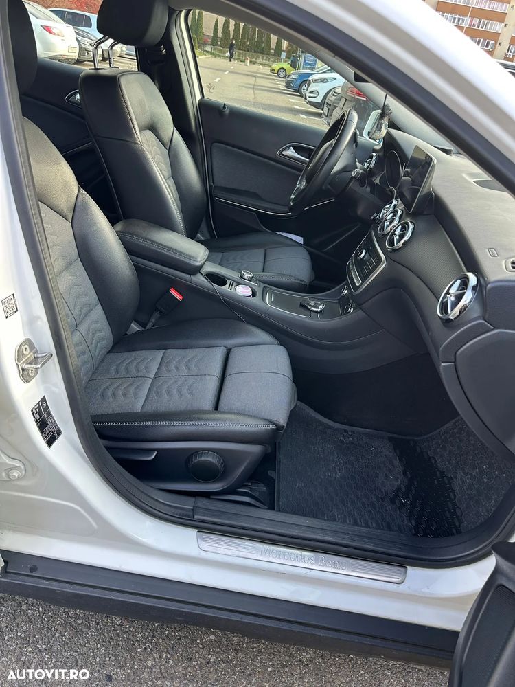 Mercedes-Benz GLA 200 d 4MATIC Aut. - 19