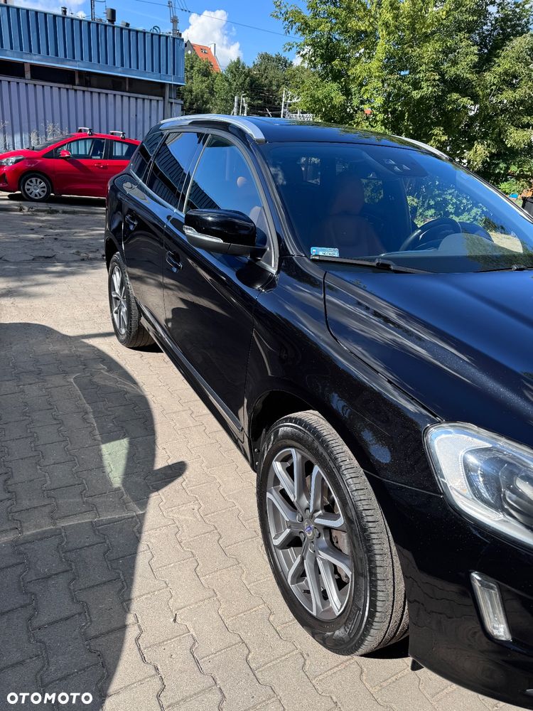 Volvo XC 60 D5 AWD Summum - 3