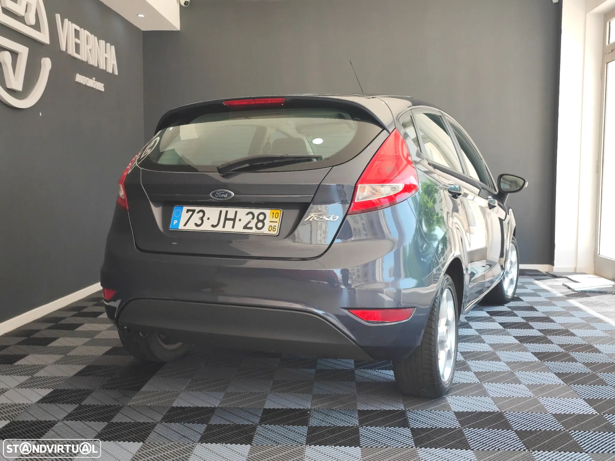 Ford Fiesta 1.25 Techno - 9