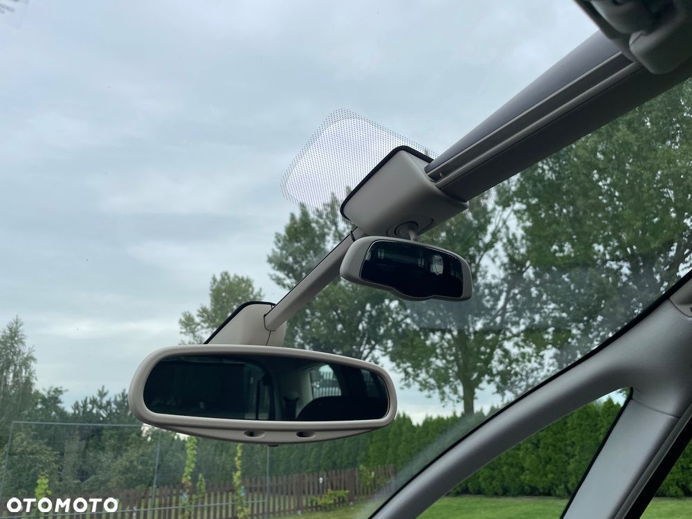 Citroën C4 Grand Picasso 2.0 HDi FAP 7-Sitzer ESG6 Exclusive - 32