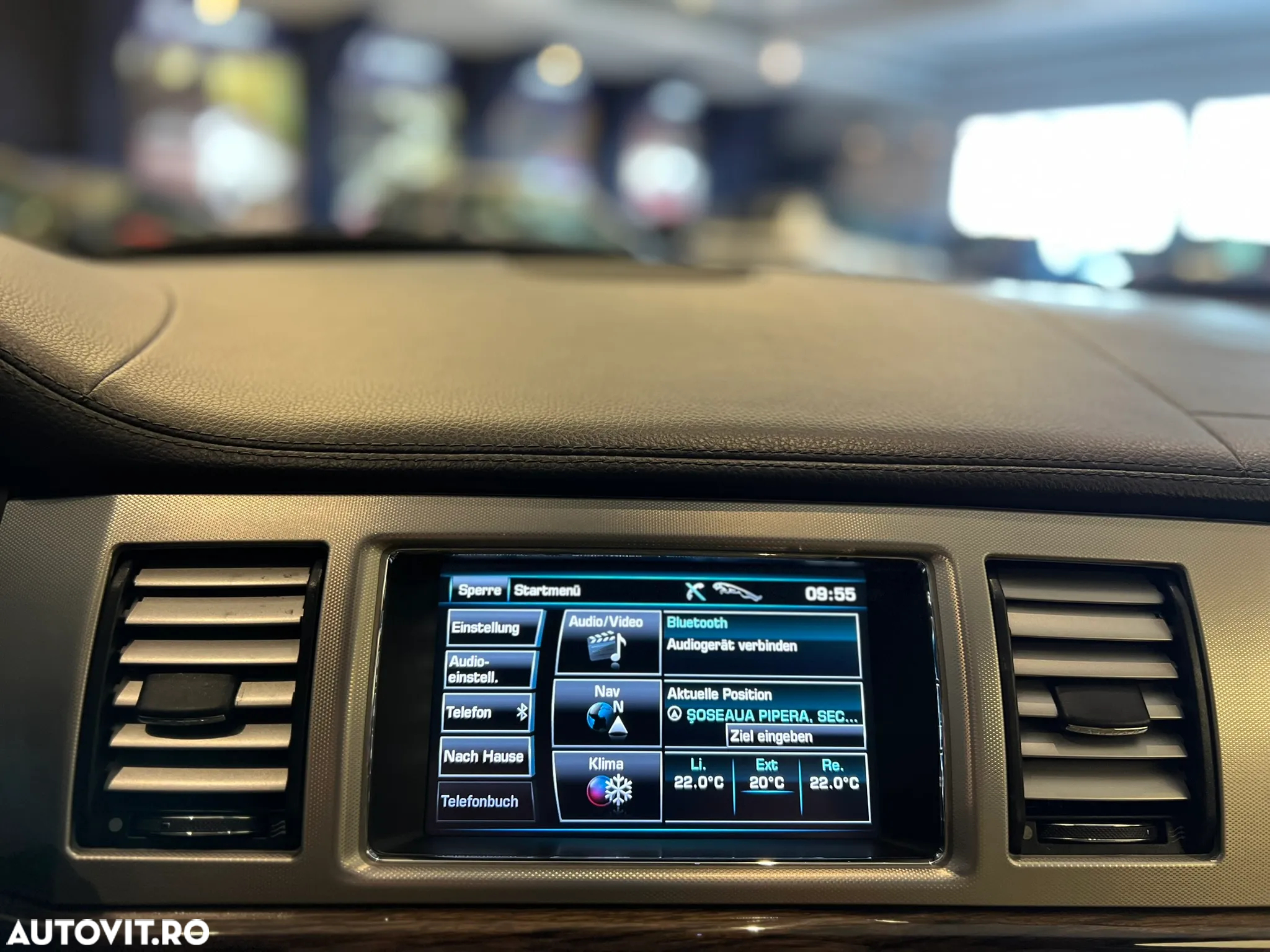 Jaguar XF 3.0 V6 Diesel Sportbrake - 18