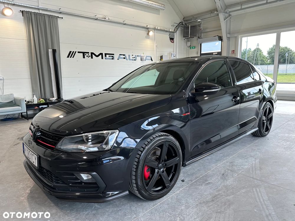 Volkswagen Jetta - 30