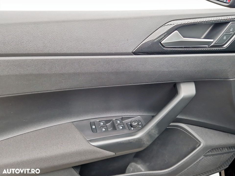 Volkswagen Polo - 15