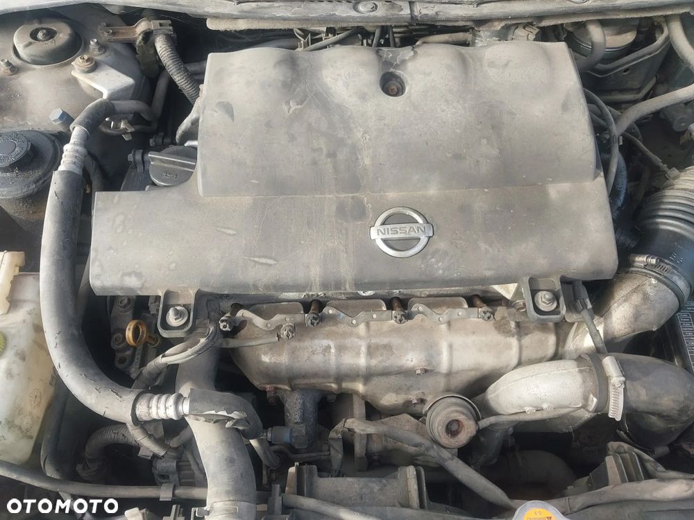 Nissan Primera P12 Hatchback 3 III silnik kompletny 2.2 DTI DCI 93KW 126KM YD22DDT YD22 turbina wtryski pompa paliwa wtryskowa drzwi klapa zderzak maska lusterko srebrne srebrny skrzynia biegów sprzęgło alternator maglownica mcperson sanki belka zawieszenia szyba konsola panel sterownik radio wyświetlacz moduł wiązka lampa reflektor podsufitka osłona przewód mechanizm hak holowniczy felgi przekaźnik przełącznik kierownica fotel lusterko klamka zamek zacisk hamulcowy NA CZĘŚCI WSZYSTKIE CZĘŚCI - 8