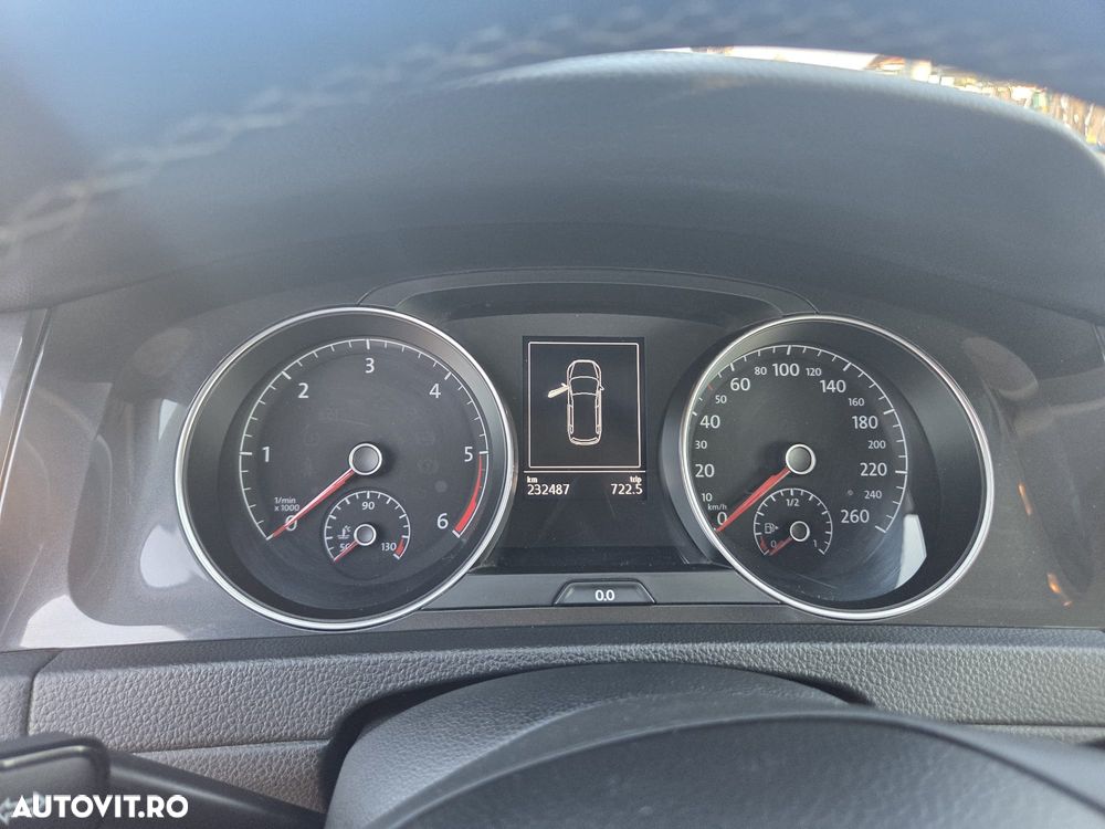 Volkswagen Golf - 21