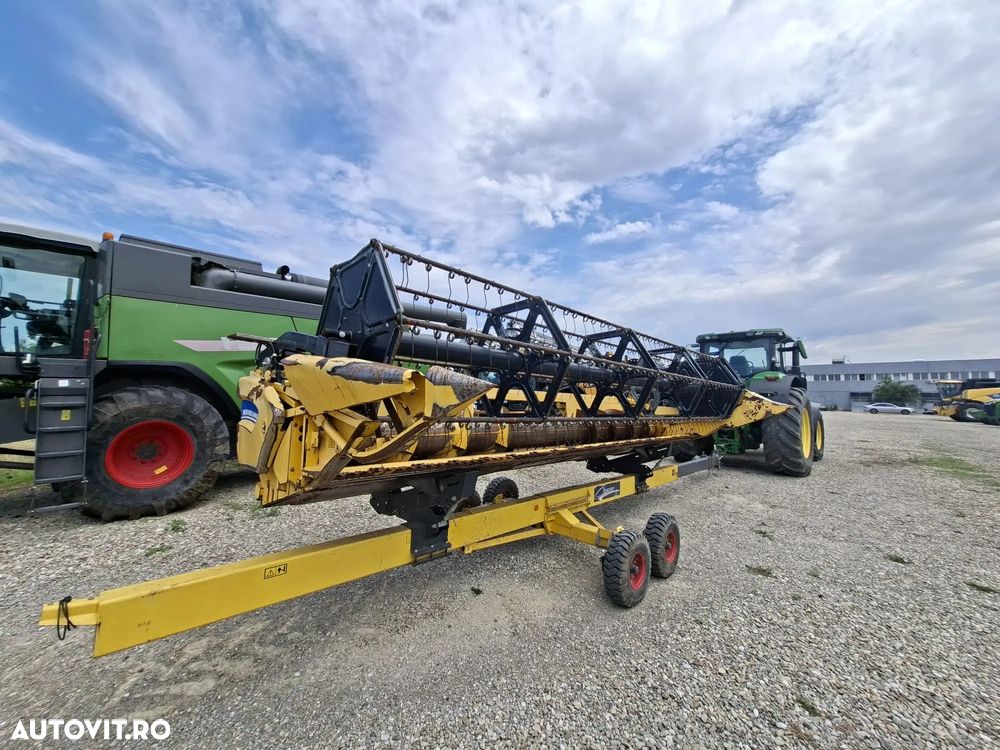 New Holland CX 6.90 ST5 COMBINA AGRICOLA CU HEDER PAIOASE 760CG 6,70M/22FT VF SI CARUCIOR TRANSPORT - 33