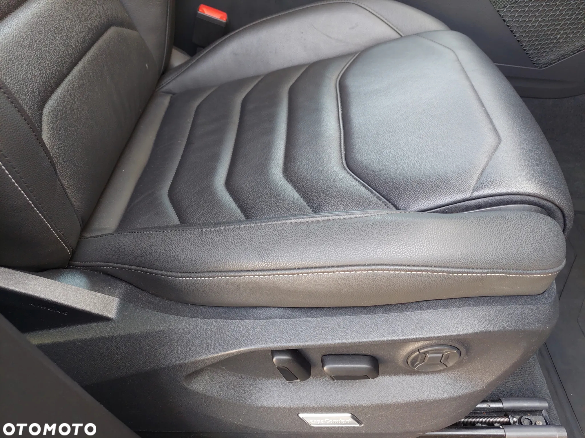 Volkswagen Touareg 3.0 V6 TDI SCR 4Mot - 31